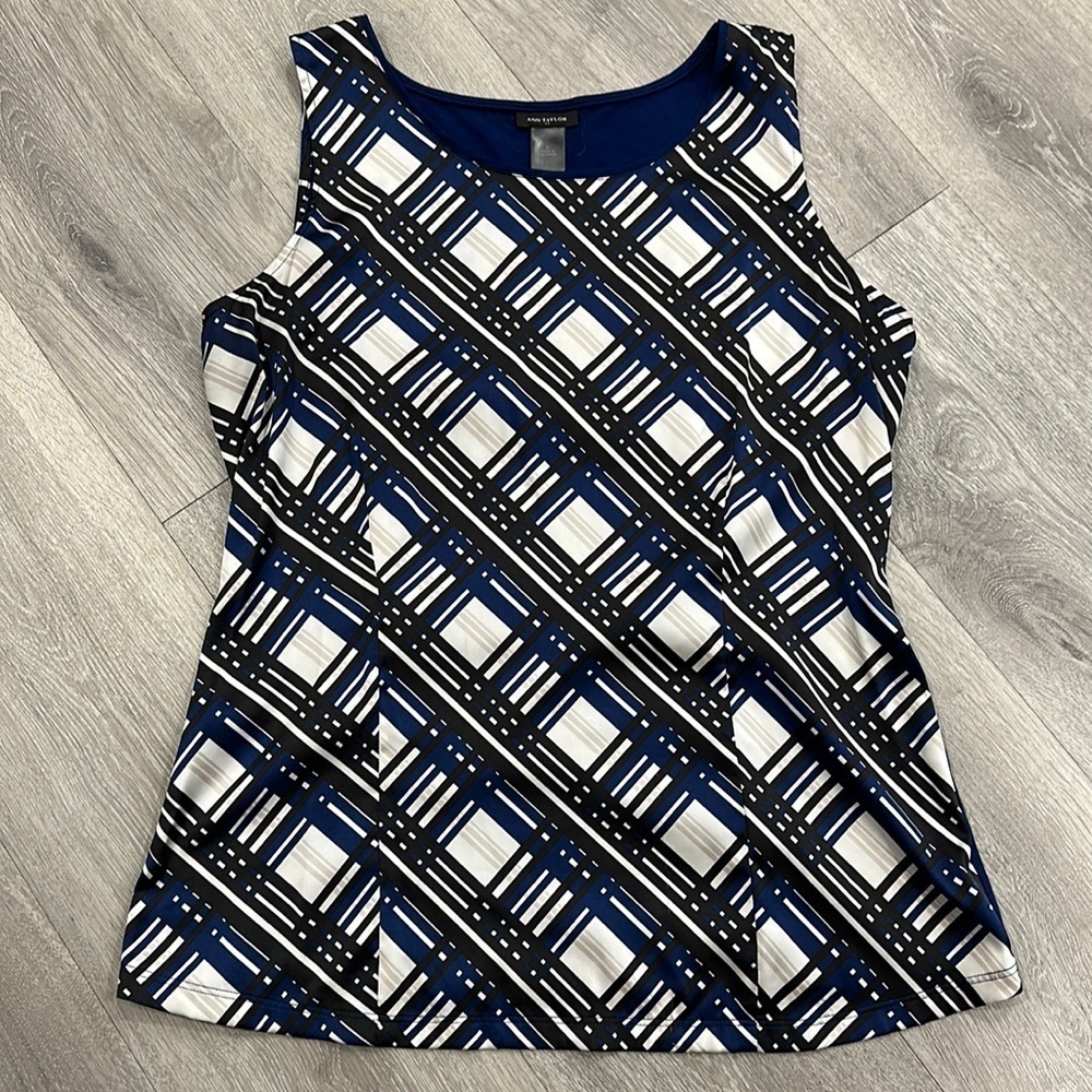 Ann Taylor Sleeveless Checkered Plaid Blouse Shirt Women’s Medium Blue White - Picture 2 of 6